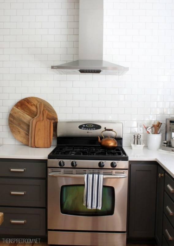 The pics below are inspiring us to leave the upper cabinets out of our kitchen designs